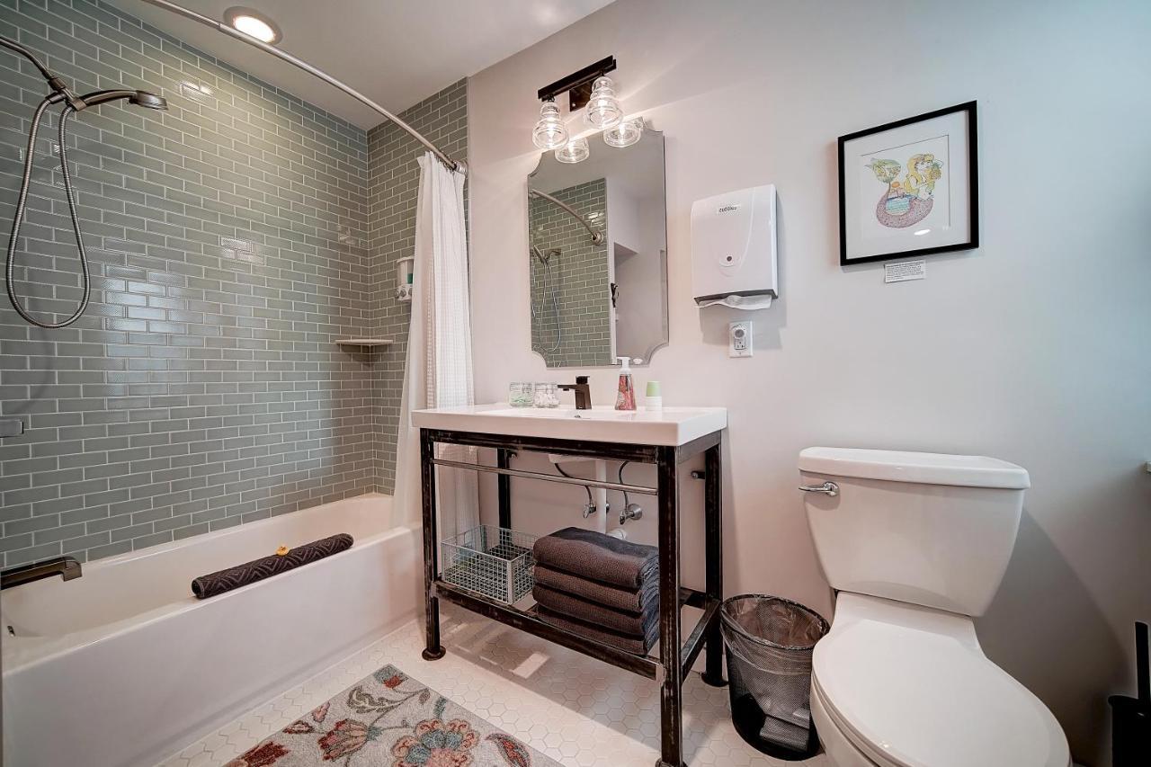 Artsy Hidden Gem --- Free Parking Apartment Philadelphia Bagian luar foto